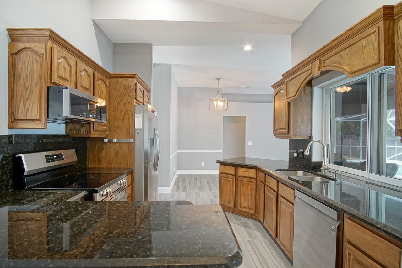 6800 NW Hogate Circle, Port Saint Lucie, FL 34983 Photo