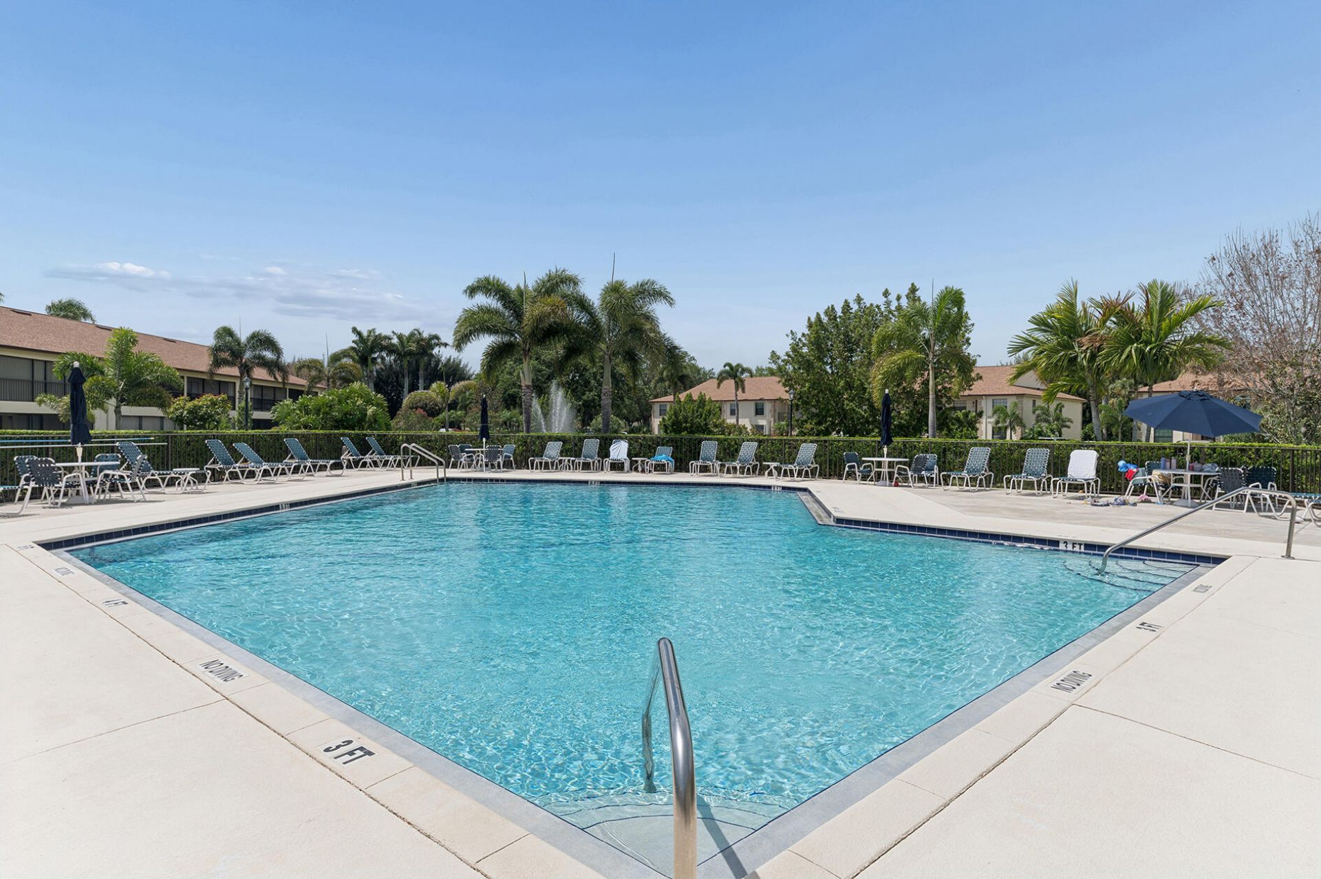 901 Pinecrest Circle, Unit A, Jupiter, FL 33458 Photo