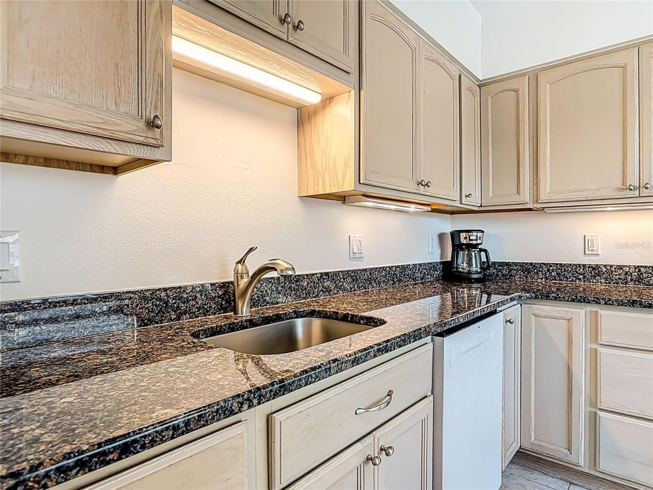 547 N Atlantic Avenue , Unit 23, New Smyrna Beach, FL 32169 Photo