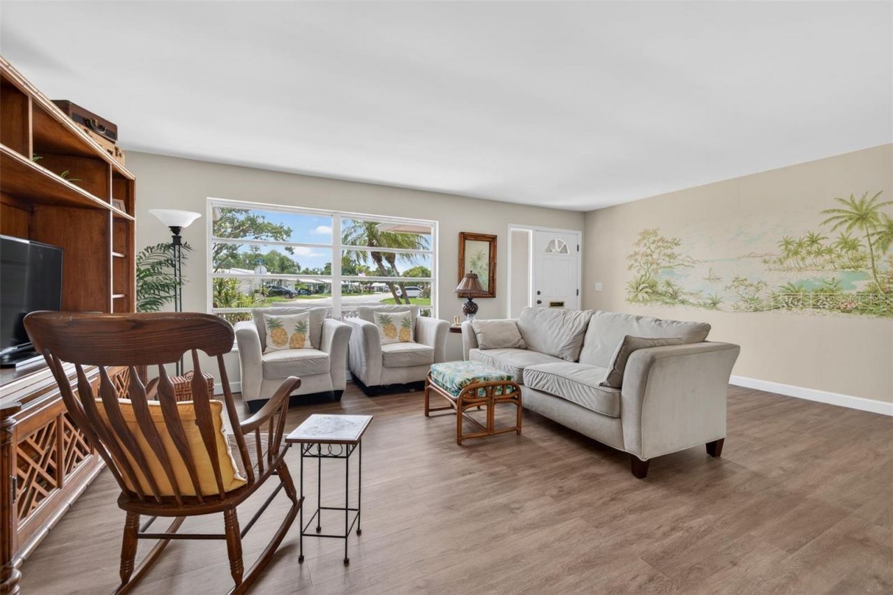 9697 41st Street N, Pinellas Park, FL 33782 Photo