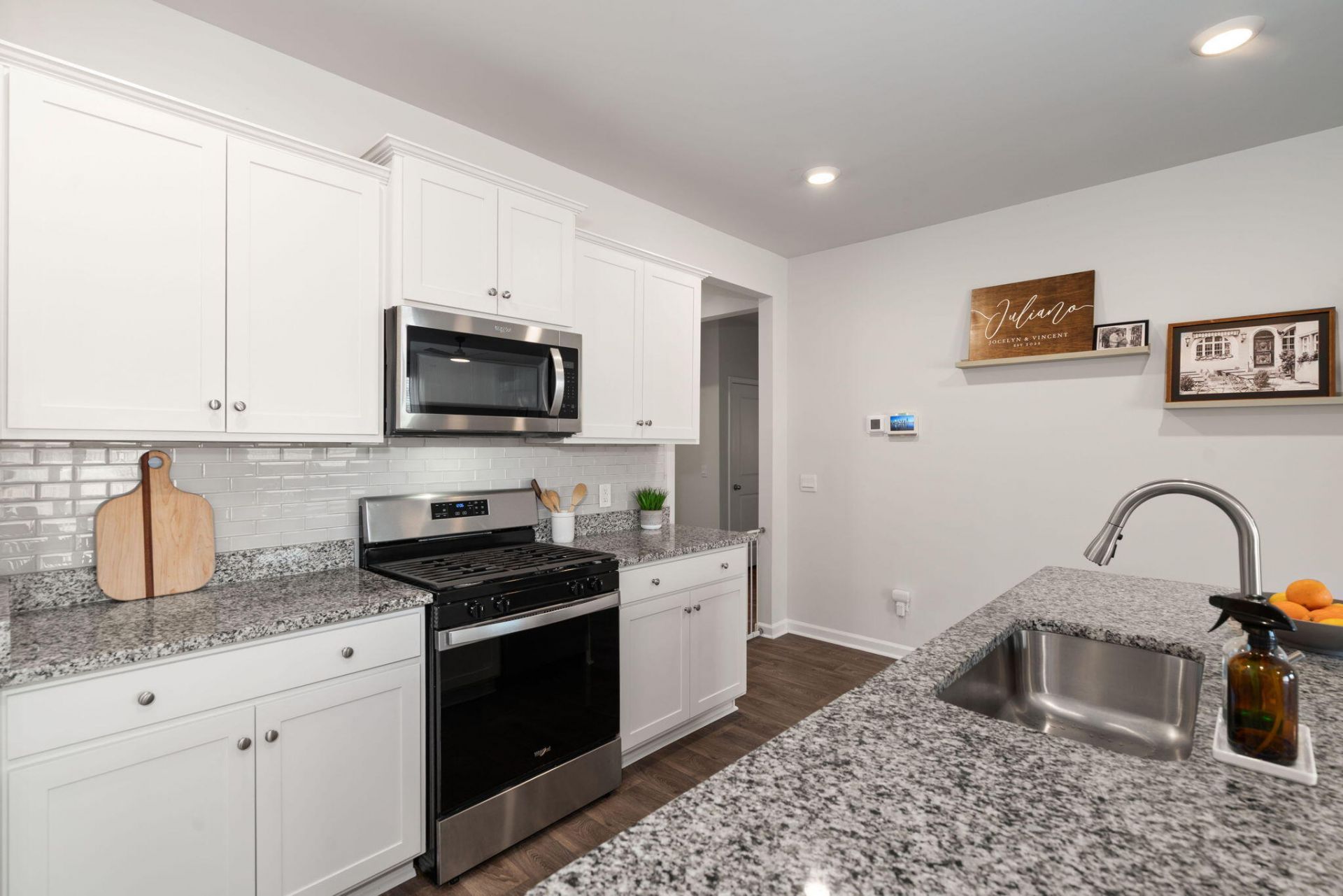 1041 Peridote Way Photo 10