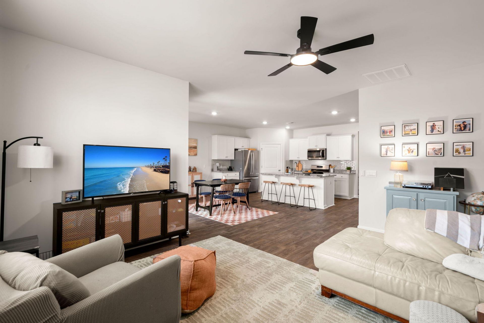 1041 Peridote Way Photo 15