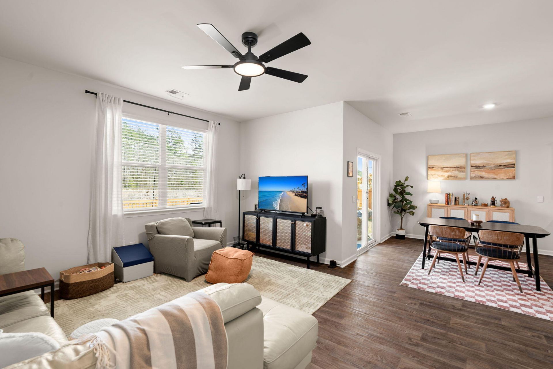 1041 Peridote Way Photo 16