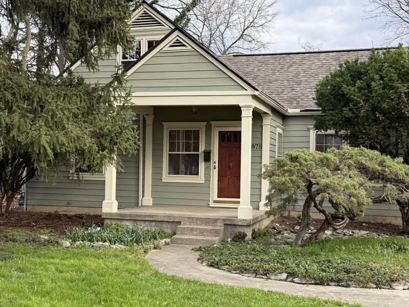 978 Chambers Circle , Columbus, OH 43212 Photo 2