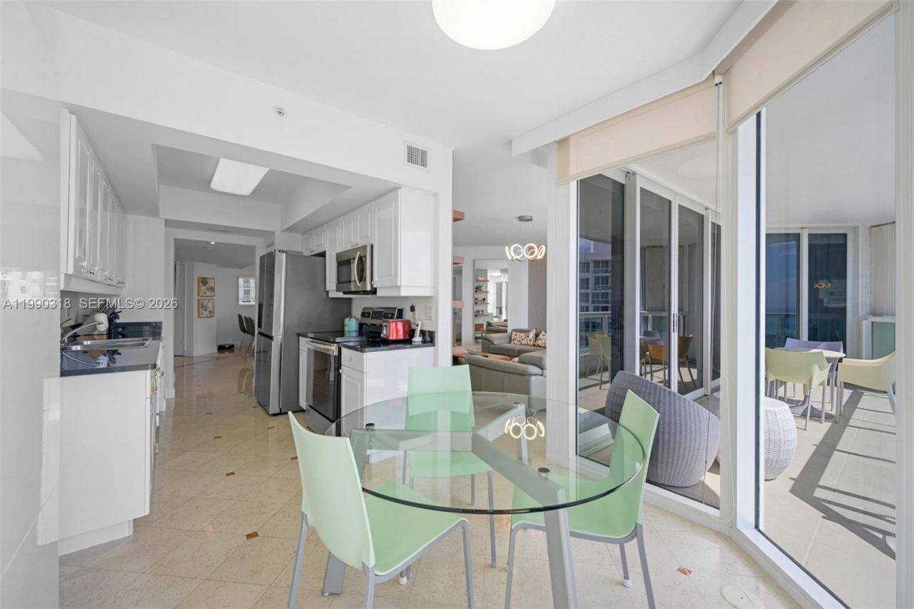21055 Yacht Club Dr, Unit 3002, Aventura, FL 33180 Photo