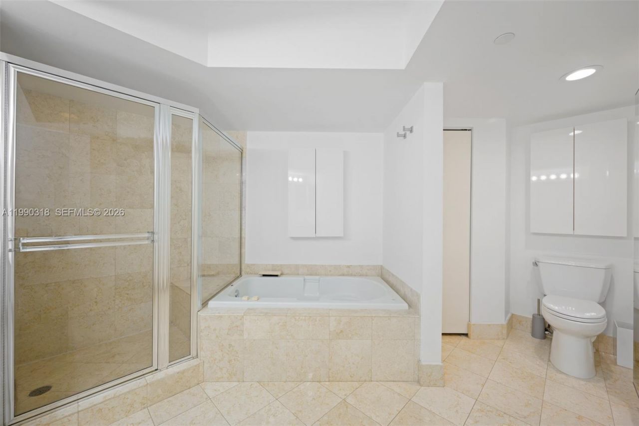 21055 Yacht Club Dr, Unit 3002, Aventura, FL 33180 Photo