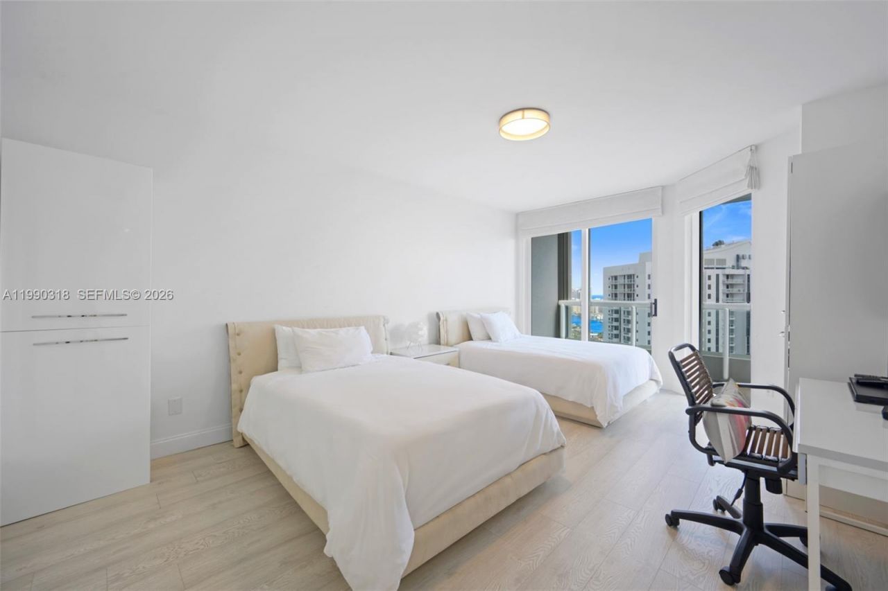 21055 Yacht Club Dr, Unit 3002, Aventura, FL 33180 Photo