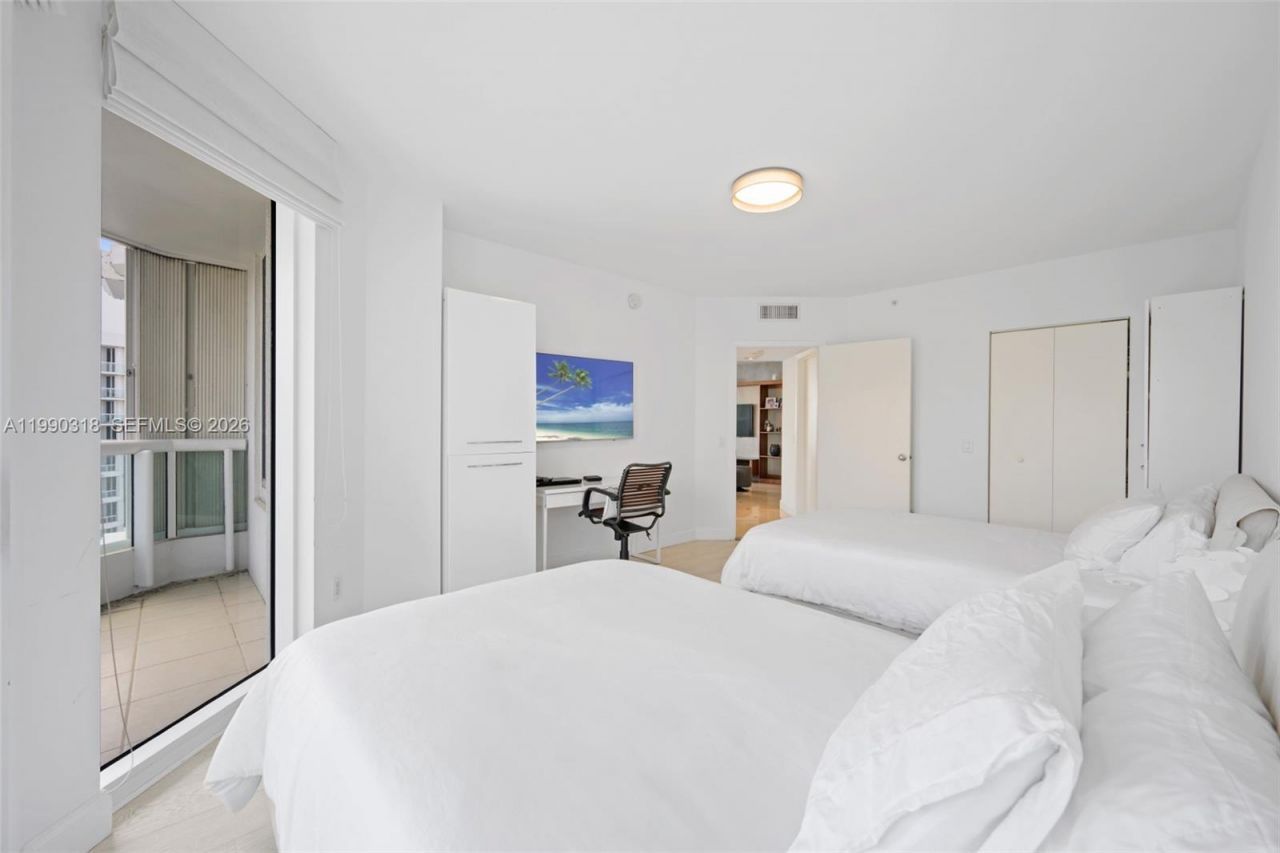 21055 Yacht Club Dr, Unit 3002, Aventura, FL 33180 Photo