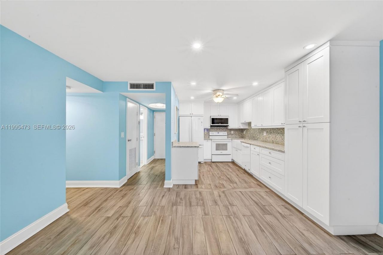 2301 S Ocean Dr, Unit 2302, Hollywood, FL 33019 Photo