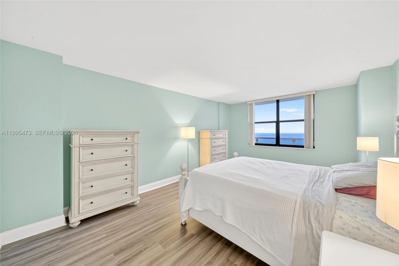 2301 S Ocean Dr, Unit 2302, Hollywood, FL 33019 Photo