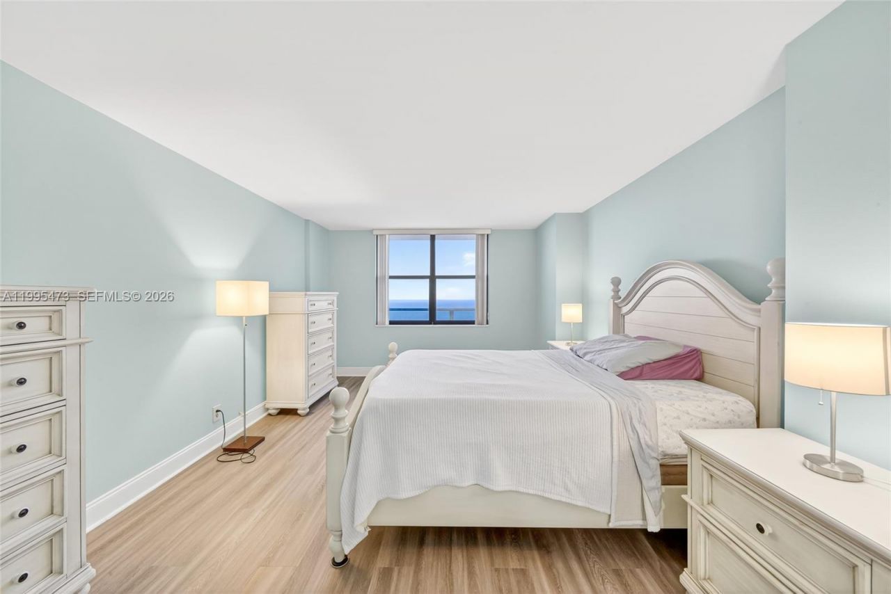 2301 S Ocean Dr, Unit 2302, Hollywood, FL 33019 Photo