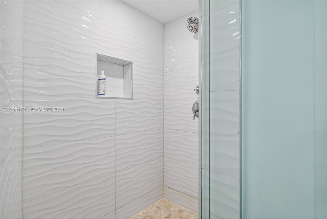 2301 S Ocean Dr, Unit 2302, Hollywood, FL 33019 Photo