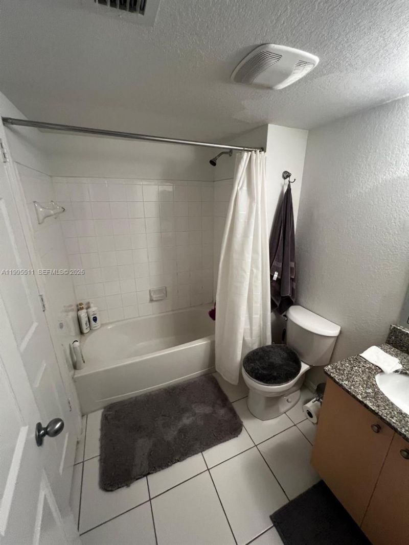 2548 Centergate Dr , Unit 301, Miramar, FL 33025 Photo