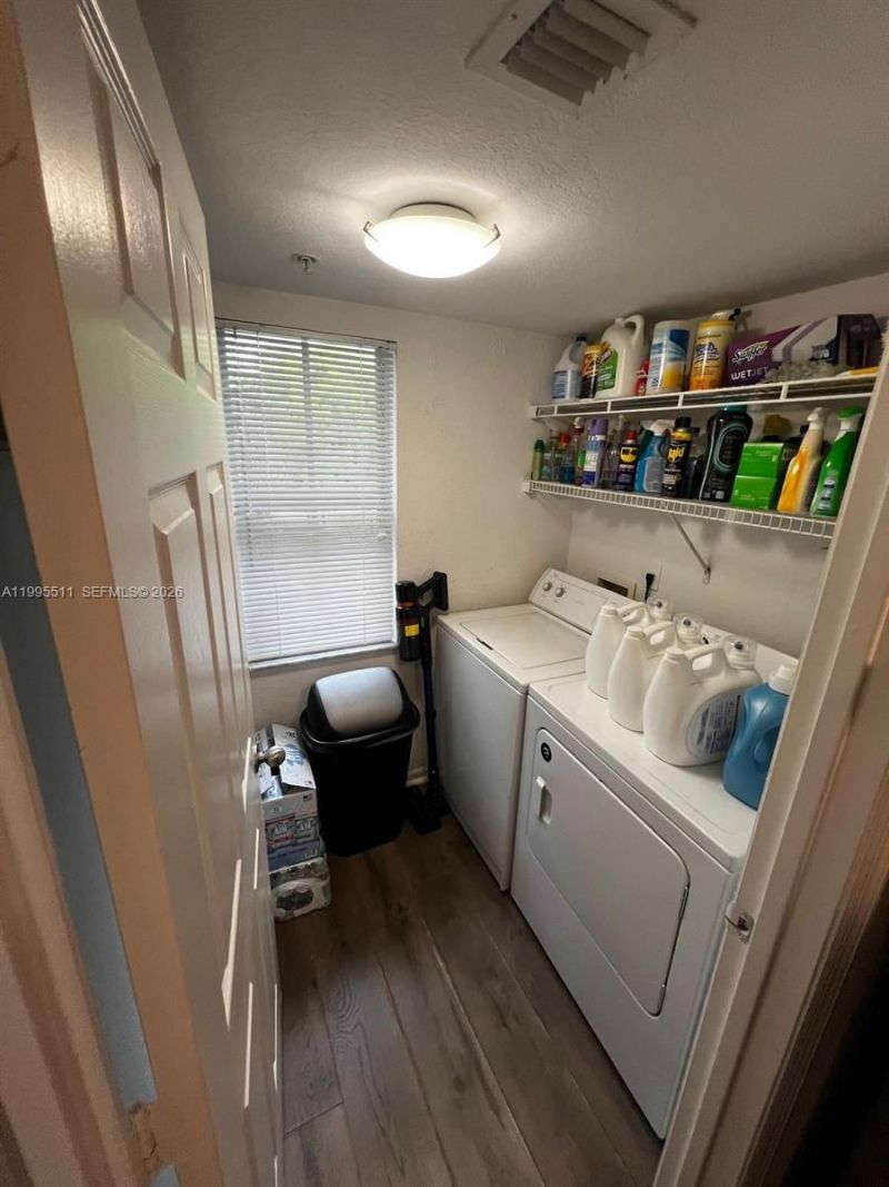 2548 Centergate Dr , Unit 301, Miramar, FL 33025 Photo