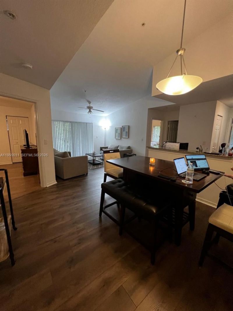 2548 Centergate Dr , Unit 301, Miramar, FL 33025 Photo