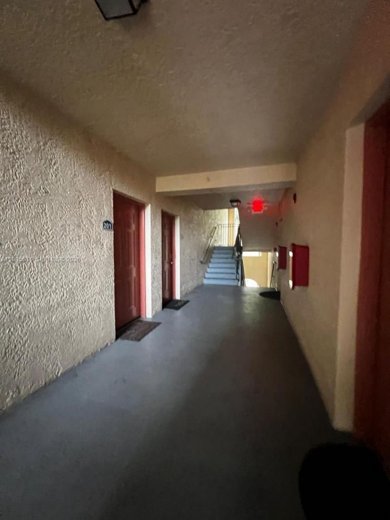 2548 Centergate Dr , Unit 301, Miramar, FL 33025 Photo