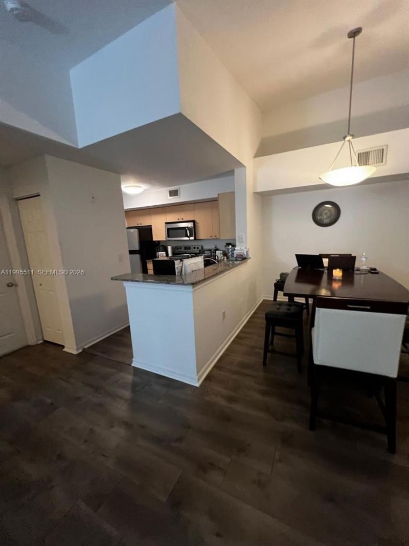 2548 Centergate Dr , Unit 301, Miramar, FL 33025 Photo