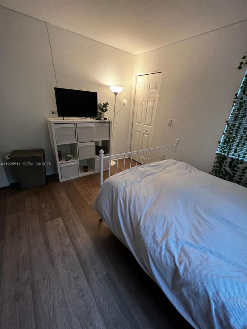 2548 Centergate Dr , Unit 301, Miramar, FL 33025 Photo