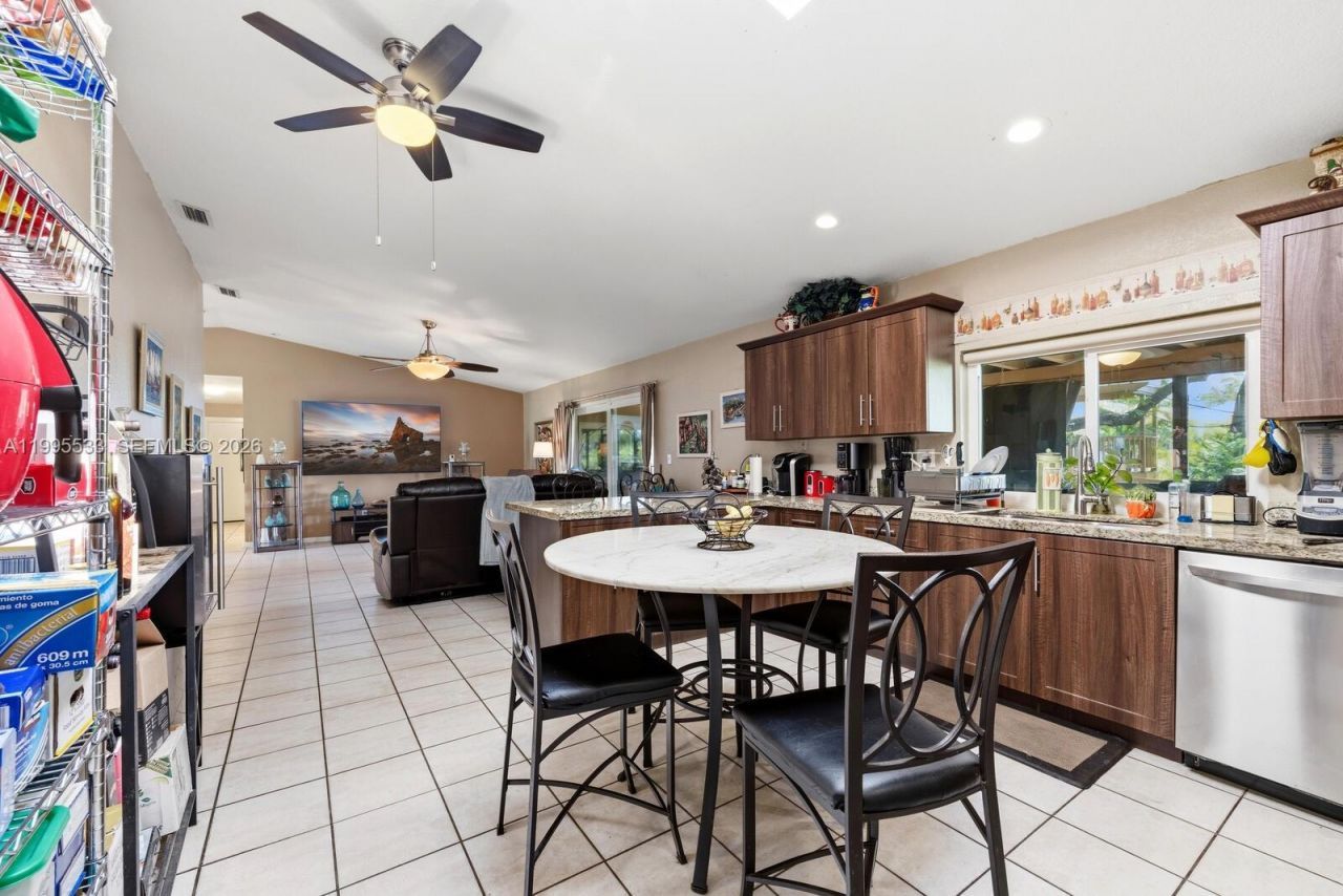 27521 SW 154th Ave , Homestead, FL 33032 Photo