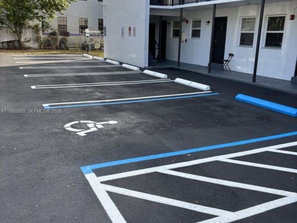 1130 NW 62nd St, Unit 15, Miami, FL 33150