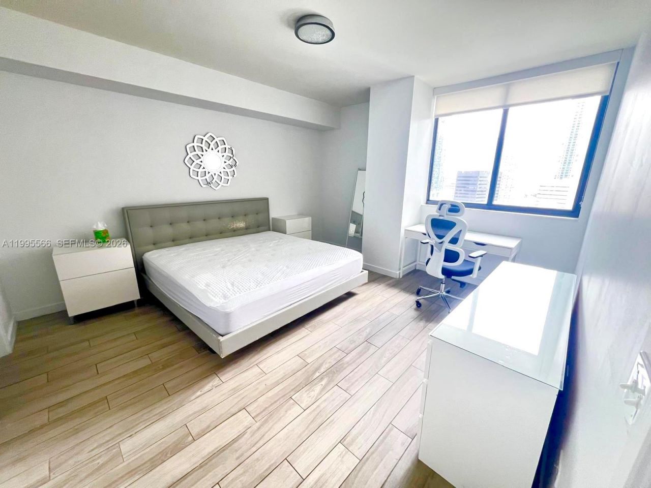 999 SW 1st Ave, Unit 1807, Miami, FL 33130 Photo