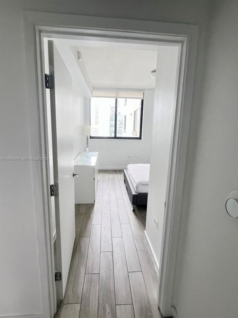 999 SW 1st Ave, Unit 1807, Miami, FL 33130 Photo