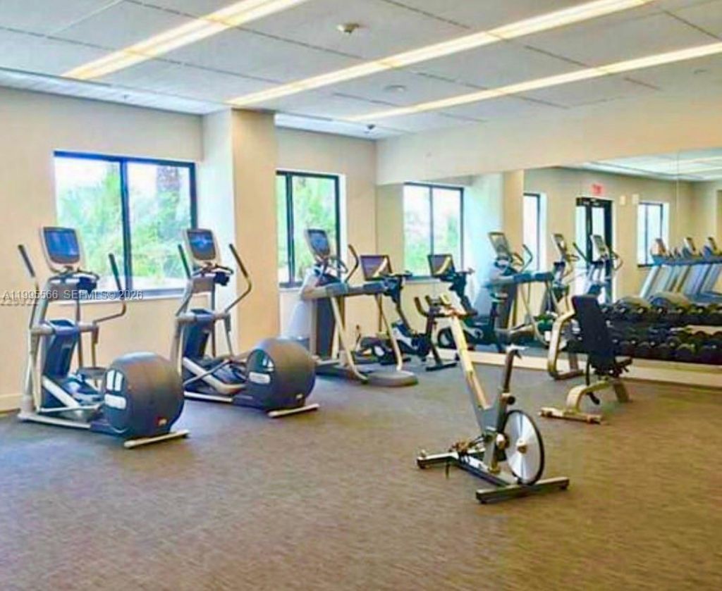 999 SW 1st Ave, Unit 1807, Miami, FL 33130 Photo