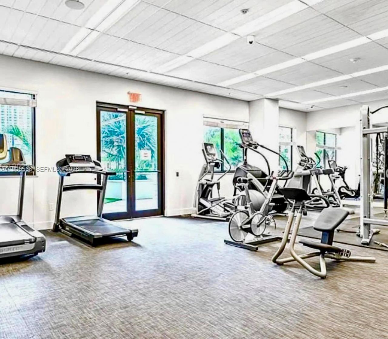 999 SW 1st Ave, Unit 1807, Miami, FL 33130 Photo