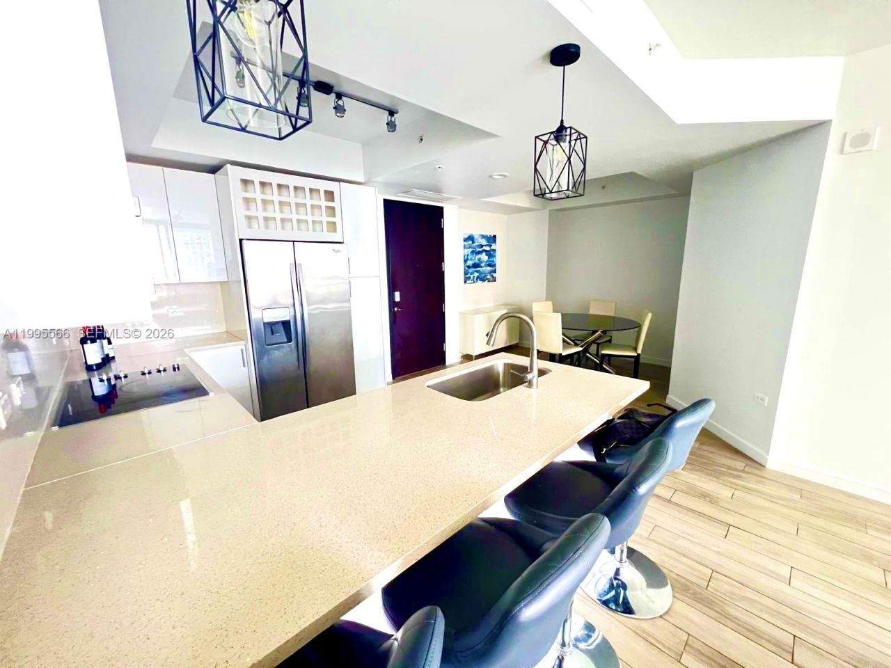 999 SW 1st Ave, Unit 1807, Miami, FL 33130 Photo