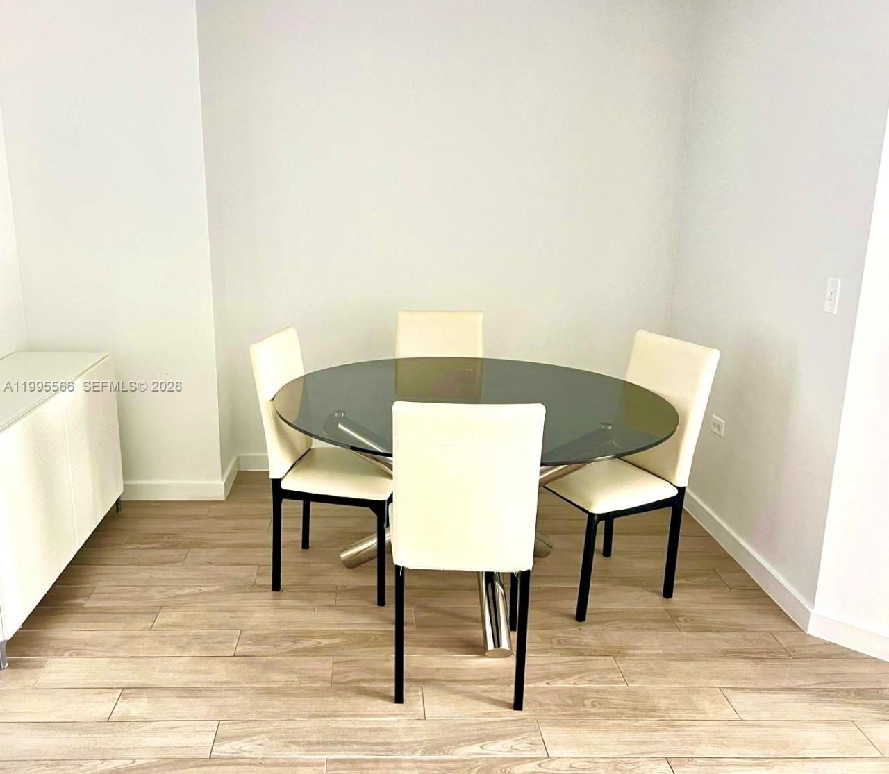 999 SW 1st Ave, Unit 1807, Miami, FL 33130 Photo