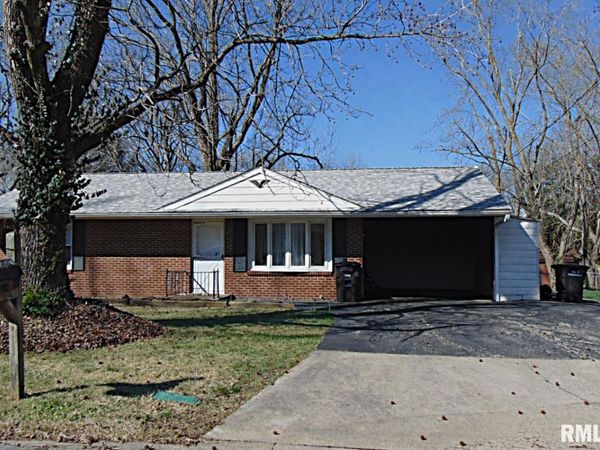 206 S Travelstead Street, Carbondale, IL 62901