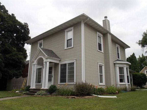 227 W Madison Avenue, Milton, WI 53563