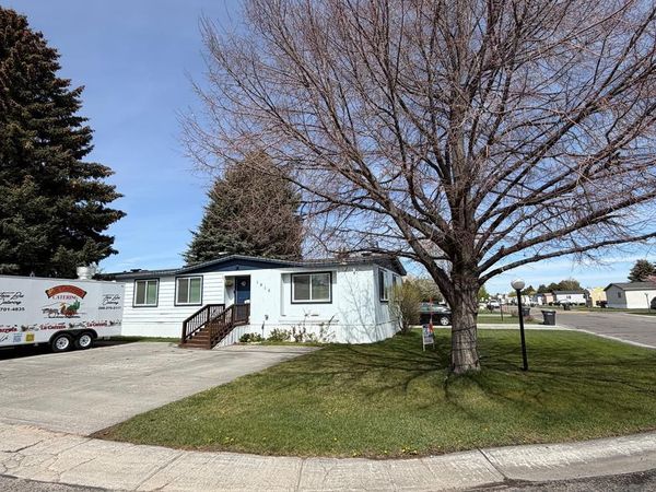 1915 Whispering Pine Drive, IDAHO FALLS, ID 83401