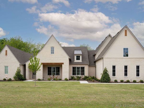 6320 N Blue Sage Drive, Owasso, OK 74055