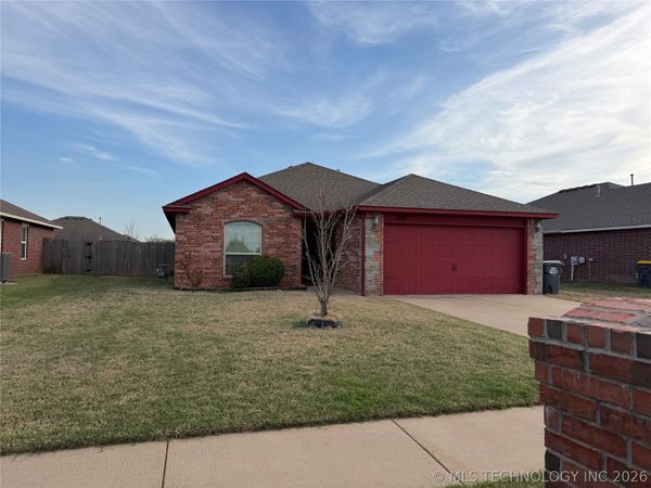 1038 E 146th Court S, Glenpool, OK 74033