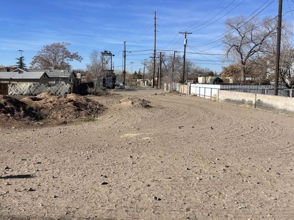 711 C 7th Street SW, Albuquerque, NM 87102