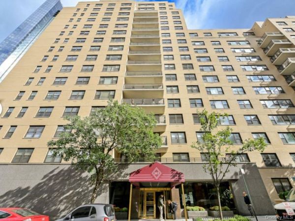 165 W 66th Street, Unit 2L, New York (Manhattan), NY 10023