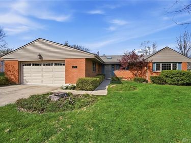 2303 Delvue Drive, Miami Township, OH 45459