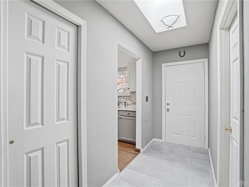 2303 Delvue Drive, Miami Township, OH 45459 Photo 3