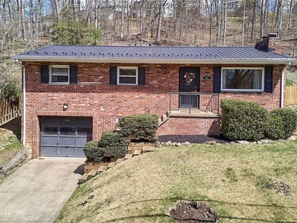 841 Daverton Road, Charleston, WV 25303