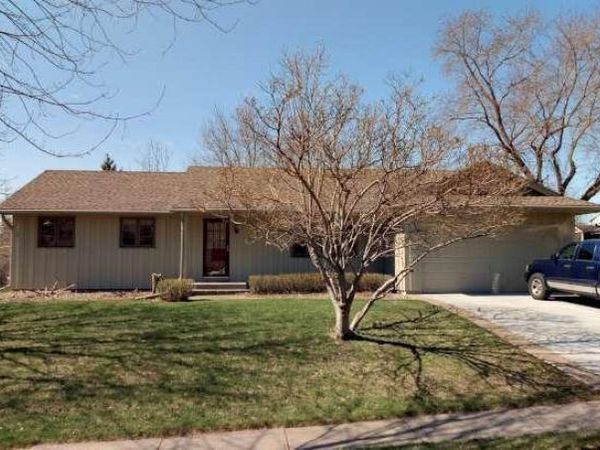 946 Redwood Drive , Apple Valley, MN 55124