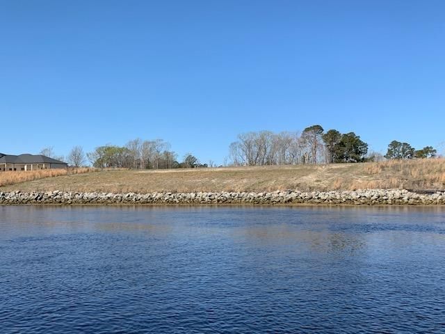 160 Bay Ridge Dr.  Photo 5