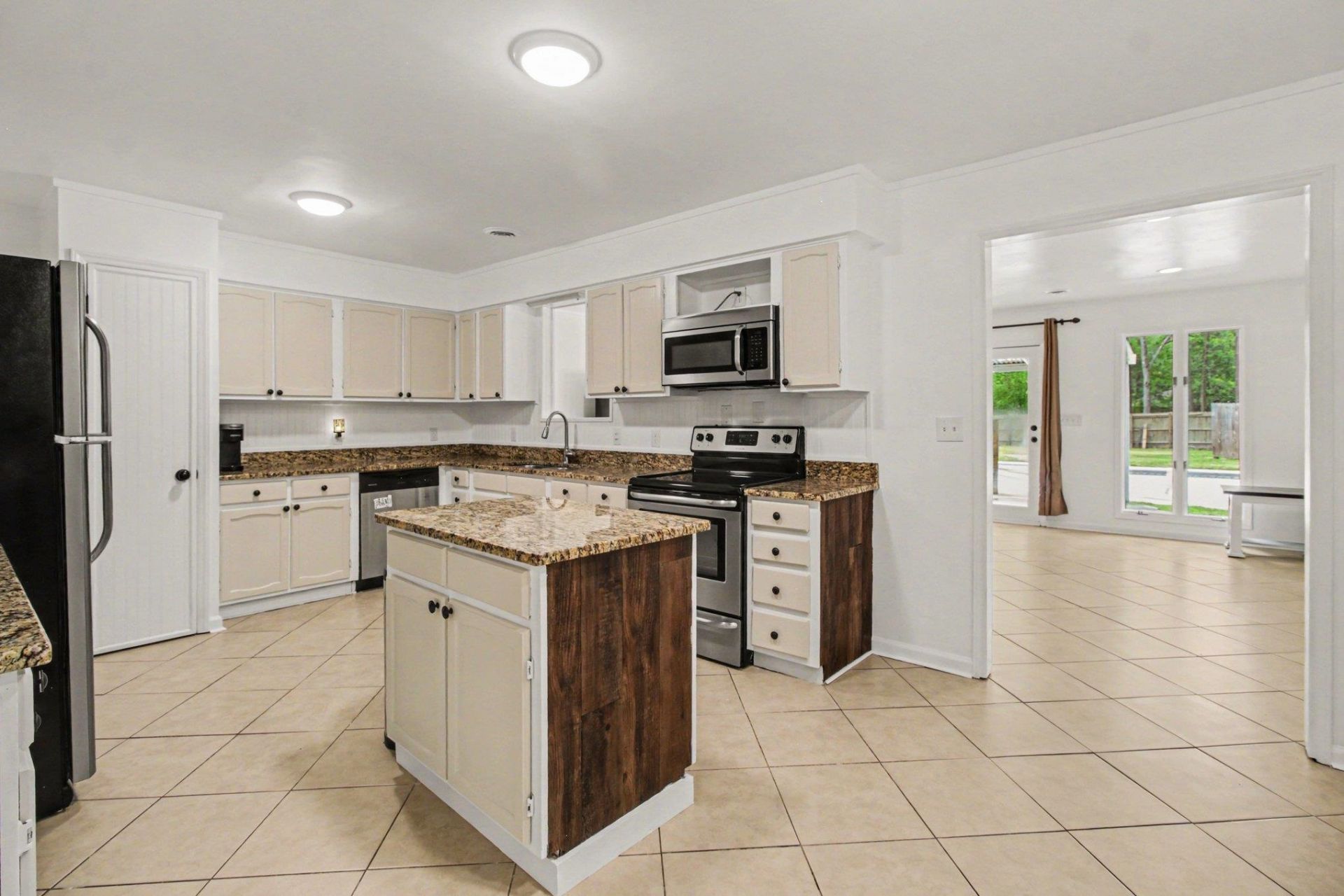 129 Brookgate Dr. Photo 12