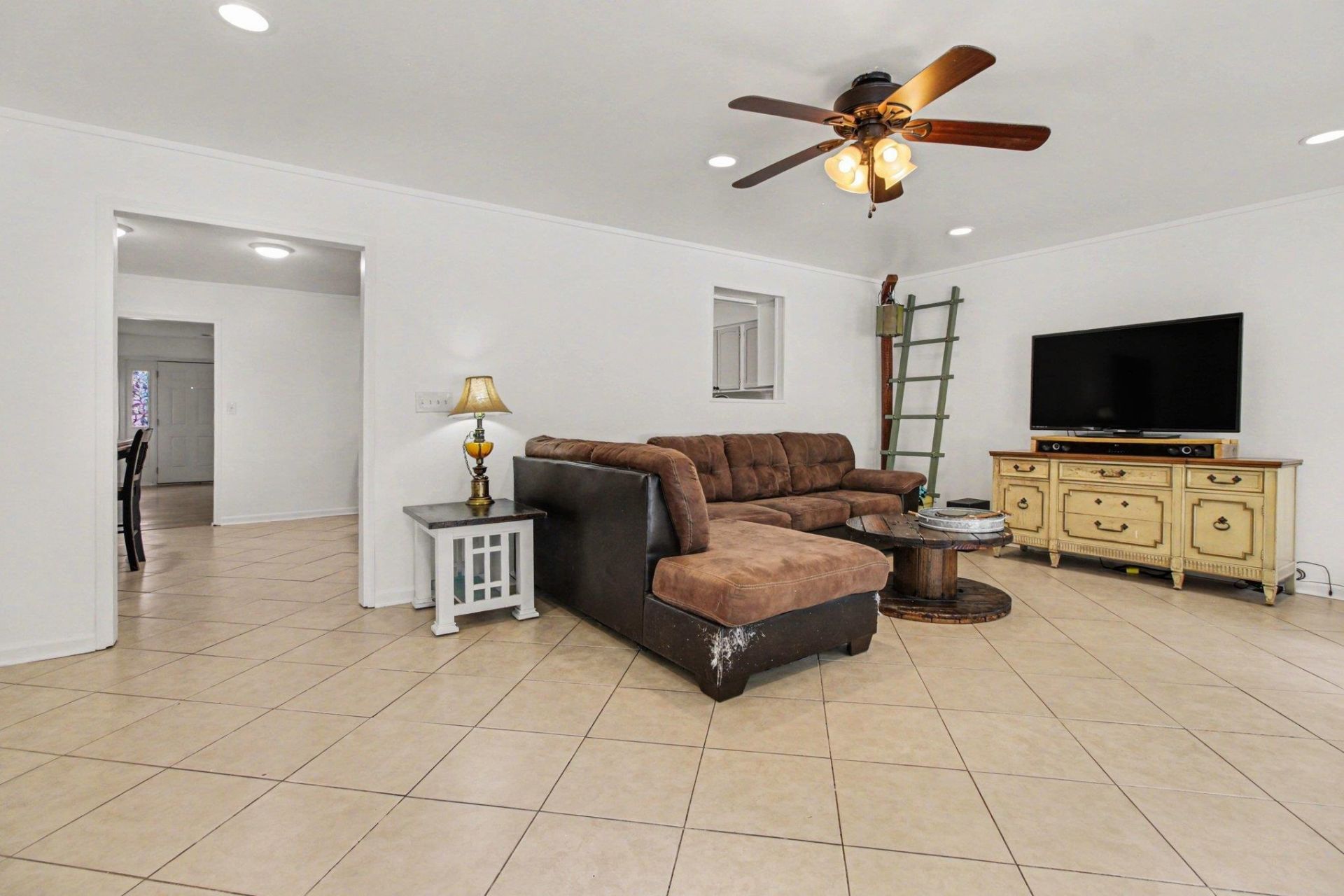 129 Brookgate Dr. Photo 13