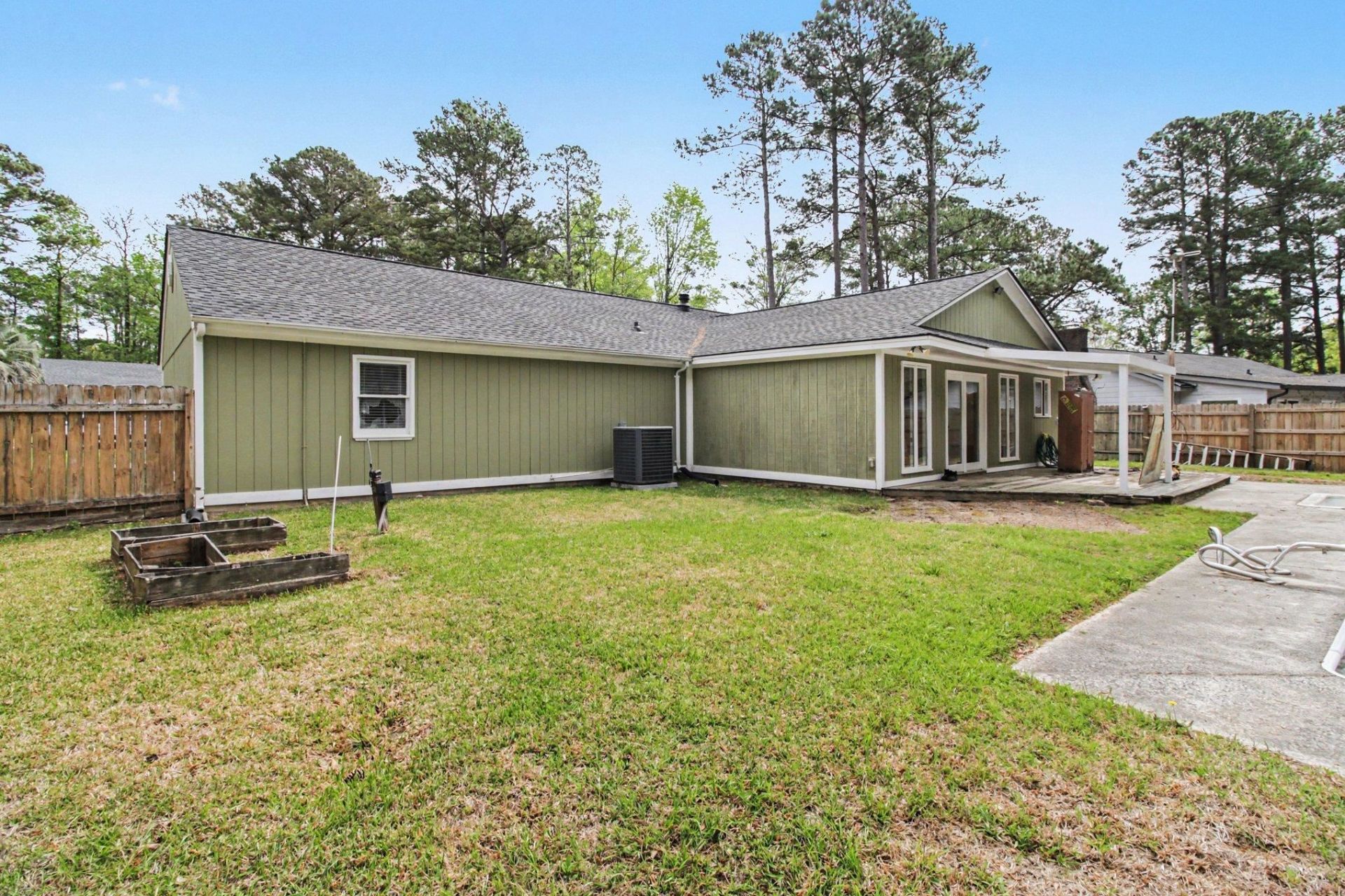 129 Brookgate Dr. Photo 29