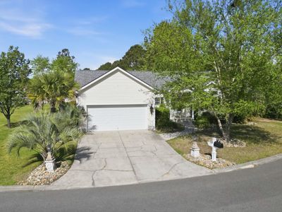 618 Wintercreeper Dr., Longs, SC 29568