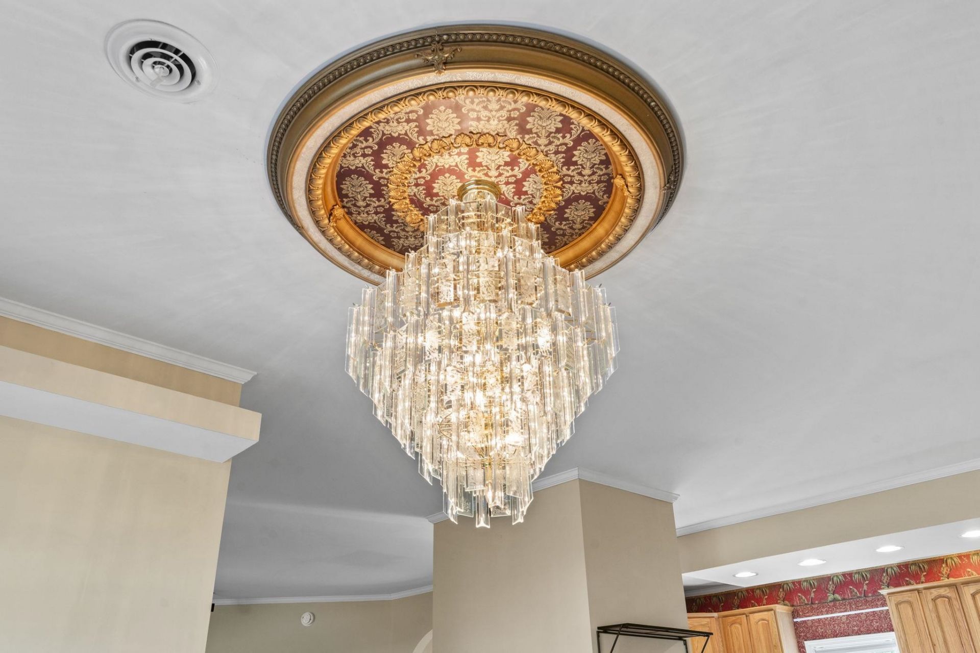 618 Wintercreeper Dr. Photo 10