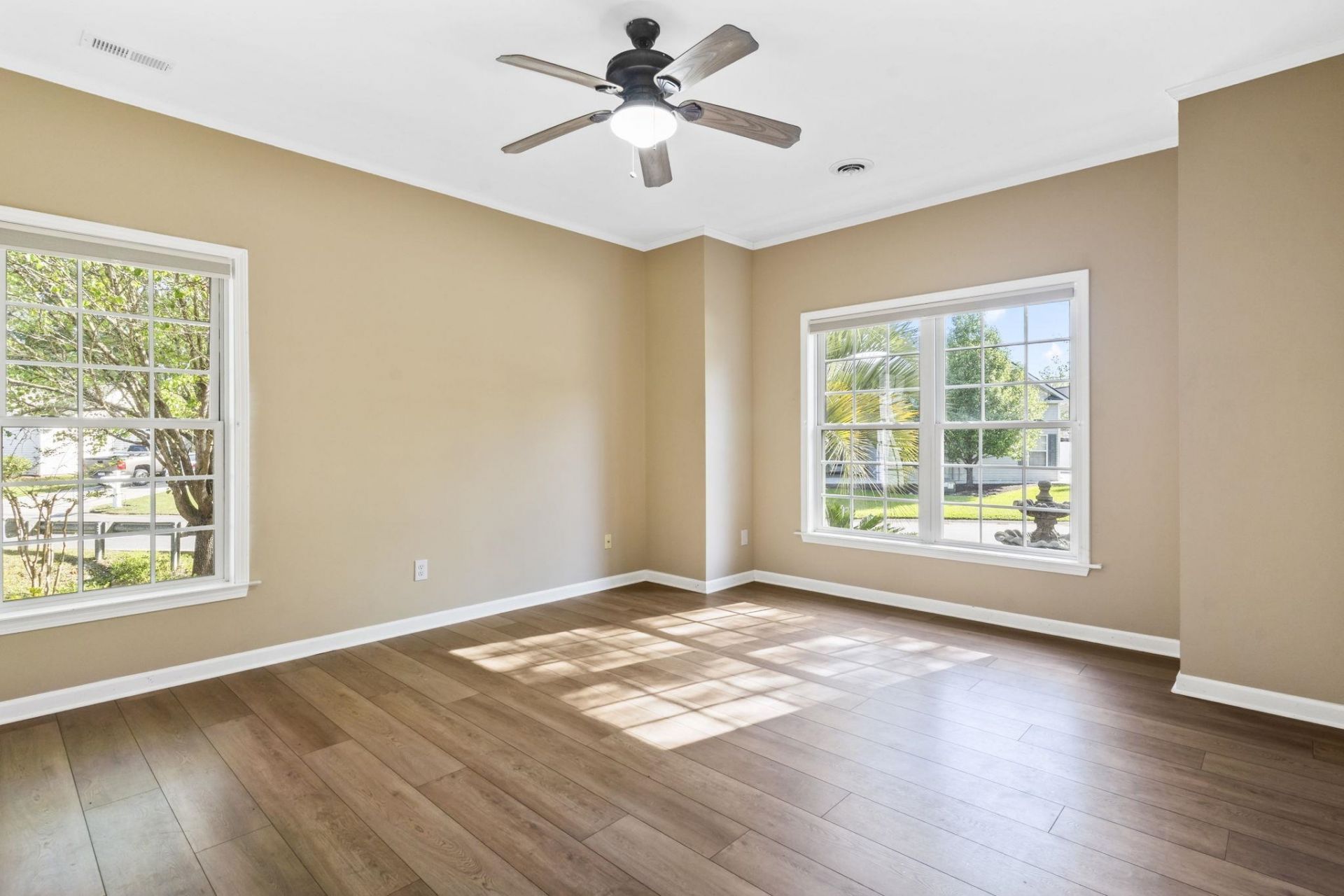 618 Wintercreeper Dr. Photo 11