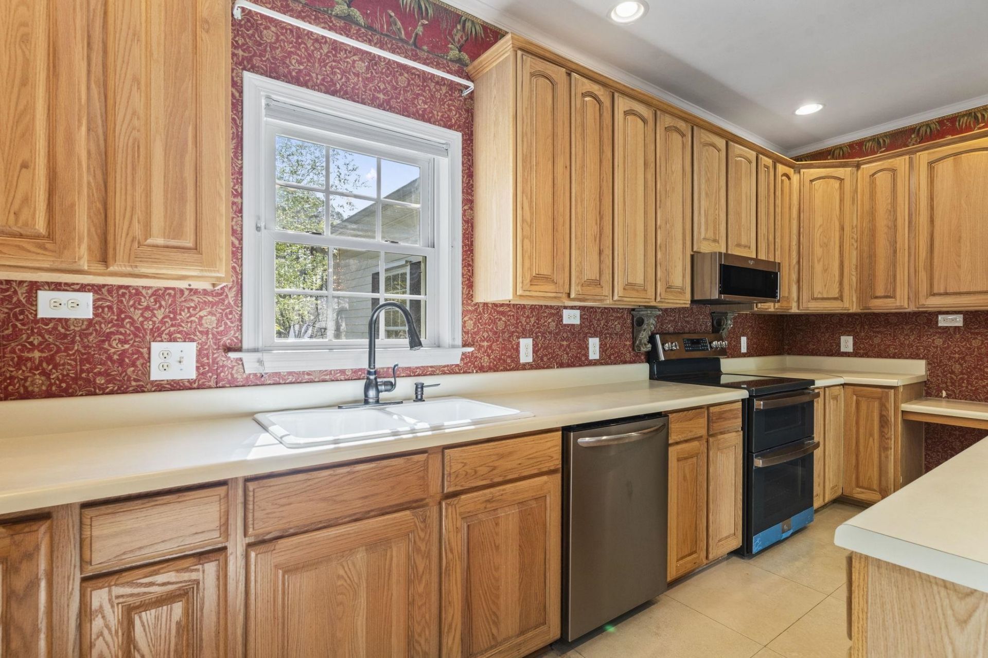 618 Wintercreeper Dr. Photo 18