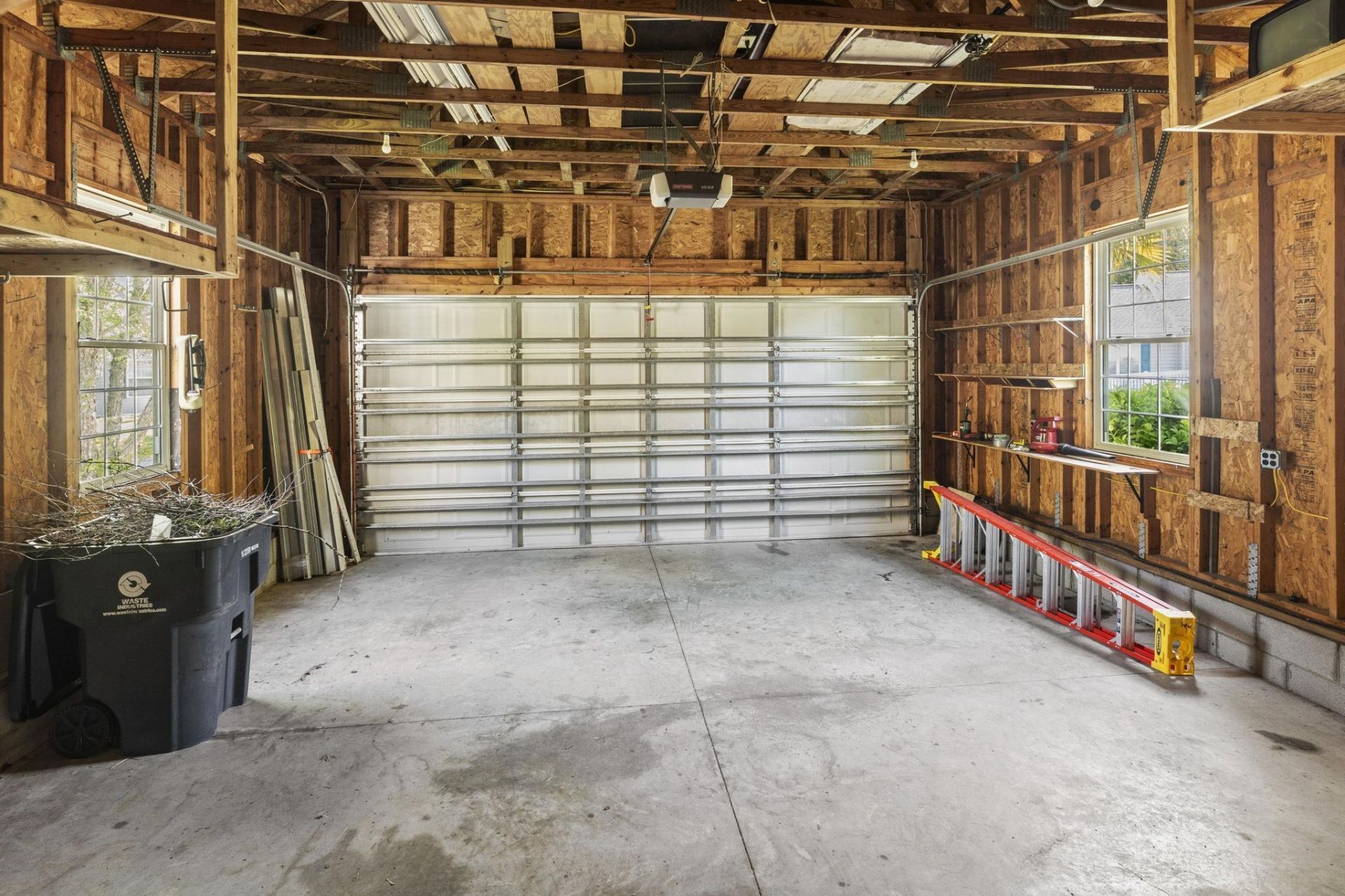 618 Wintercreeper Dr. Photo 30